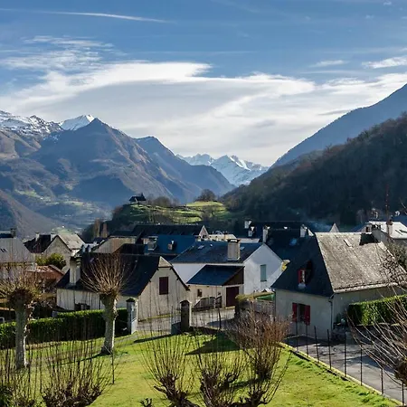 Pyrenees Cycling Couette-café *