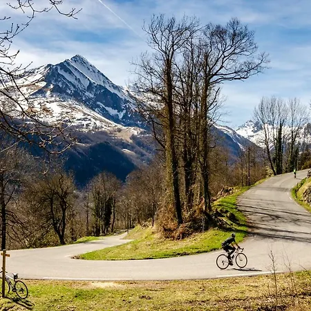 Pyrenees Cycling Saint-Savin (Hautes-Pyrenees)